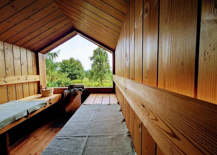 La Pomme De Pin Cornesse